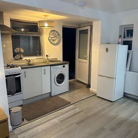 Stylish Studio Flat - Watford Junction - Harry Potter Zewnętrze zdjęcie