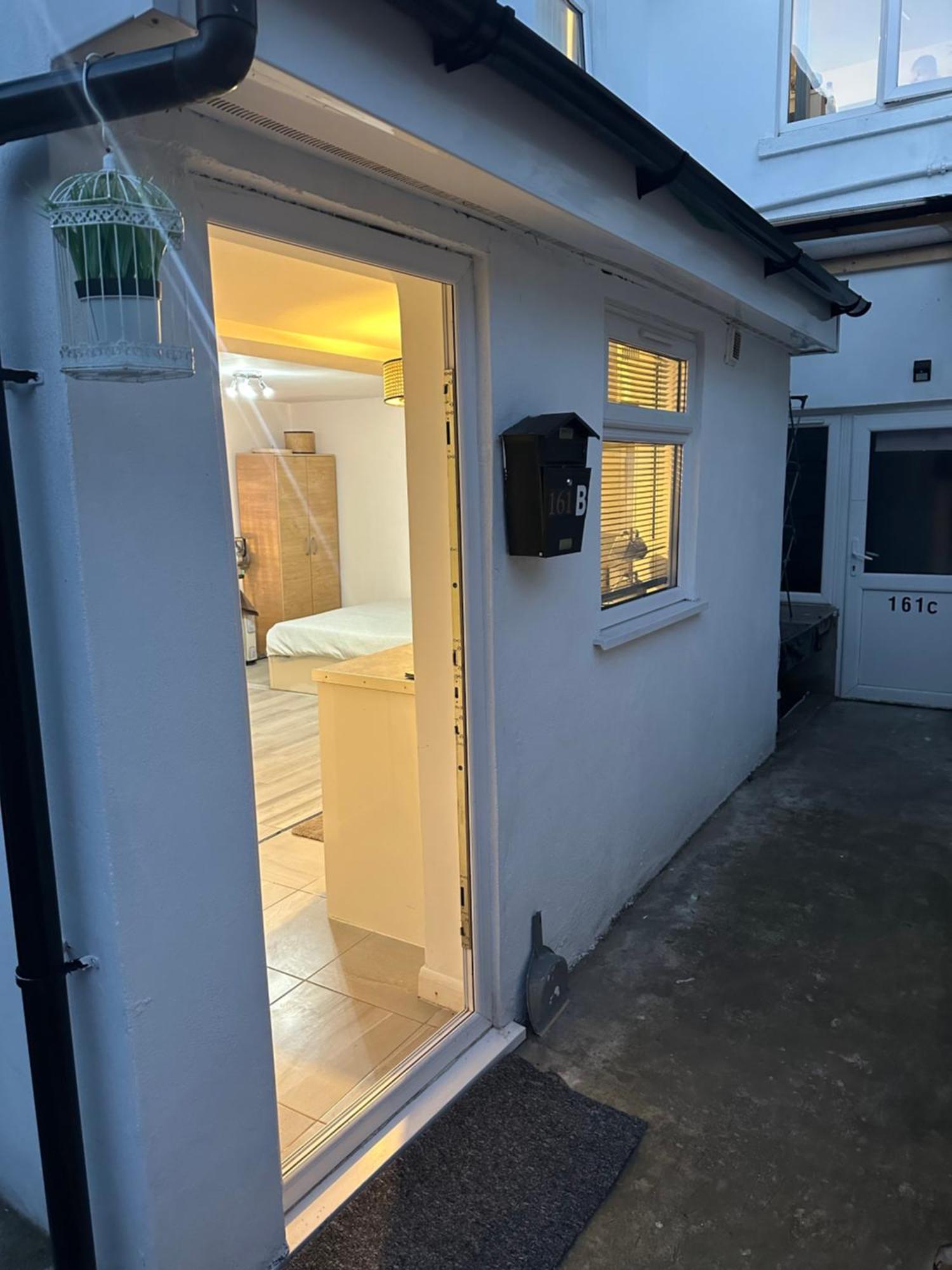 Stylish Studio Flat - Watford Junction - Harry Potter Zewnętrze zdjęcie