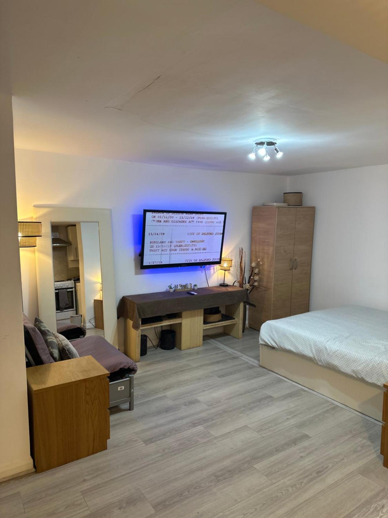 Stylish Studio Flat - Watford Junction - Harry Potter Zewnętrze zdjęcie